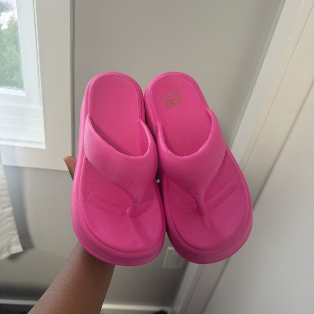 SHEIN Pink Slide Sandals
